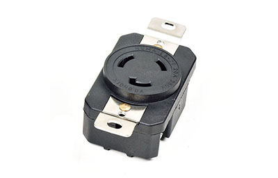 三合一插座的连接方法